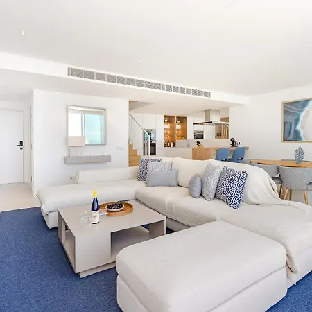 Aquasuites Luxury B06 At Gigantes Apartment